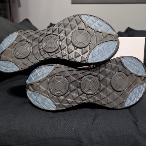 Saucony x Tombogo Butterfly Morpho - Size 12 - Black - Picture 4 of 5